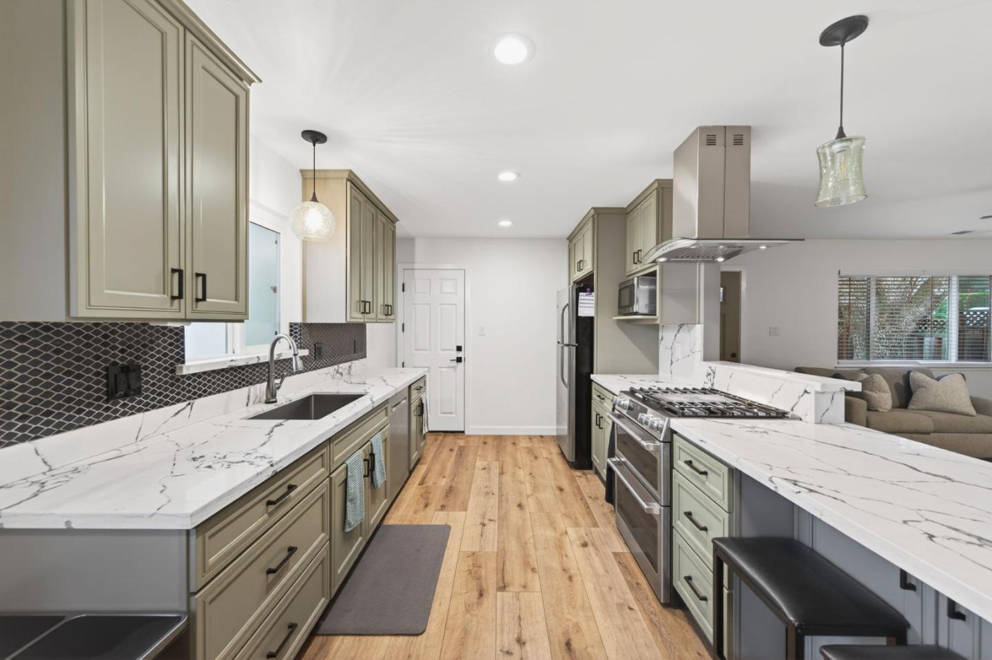 Detail Gallery Image 9 of 28 For 515 W Dunne Ave, Morgan Hill,  CA 95037 - 3 Beds | 2 Baths