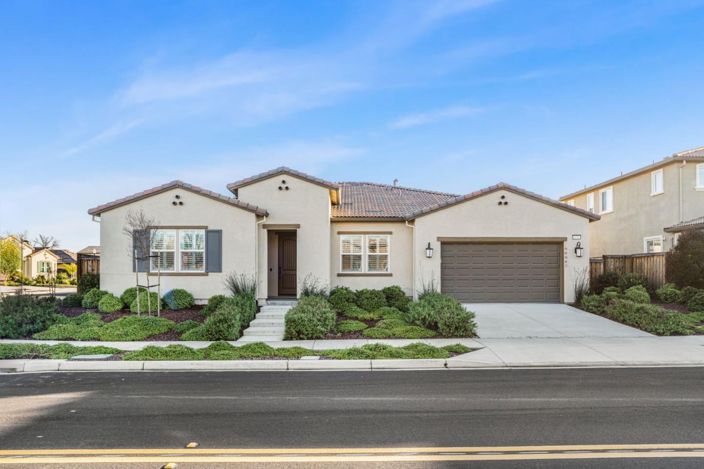 Detail Gallery Image 2 of 48 For 174 Cider Cir, Brentwood,  CA 94513 - 4 Beds | 3/1 Baths