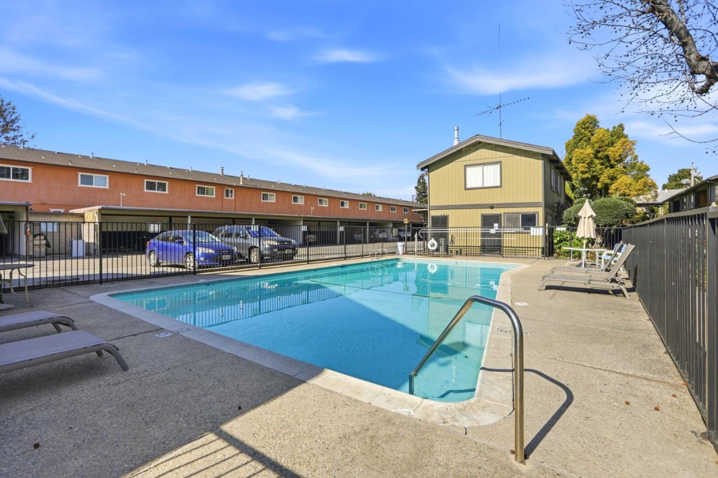 Detail Gallery Image 13 of 24 For 1336 Fruitdale Ave, San Jose,  CA 95126 - – Beds | – Baths