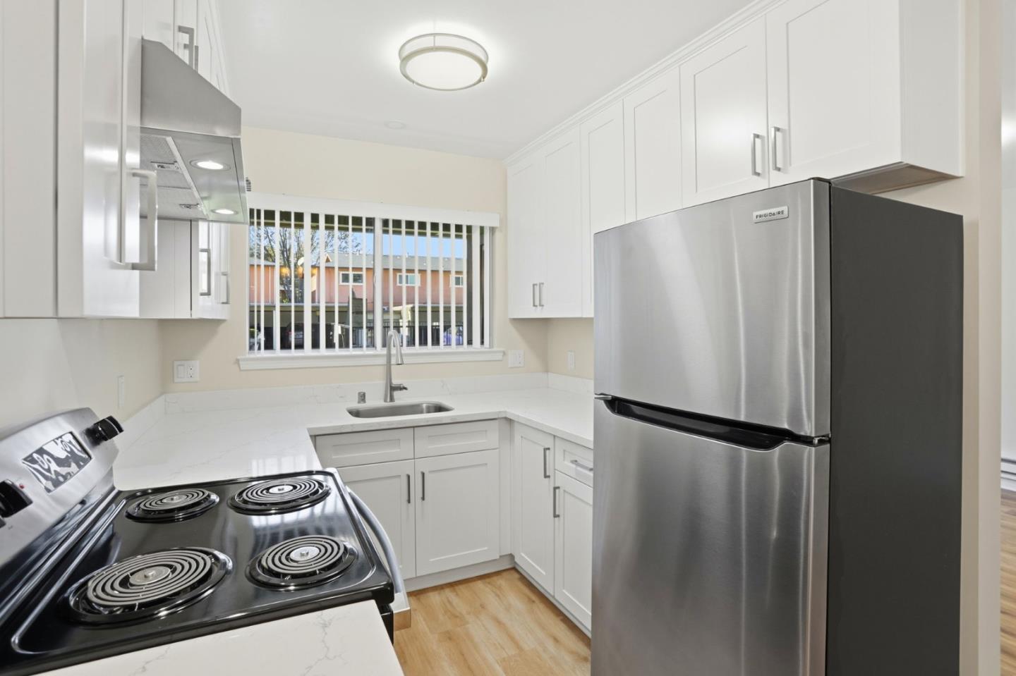 Detail Gallery Image 6 of 24 For 1336 Fruitdale Ave, San Jose,  CA 95126 - – Beds | – Baths