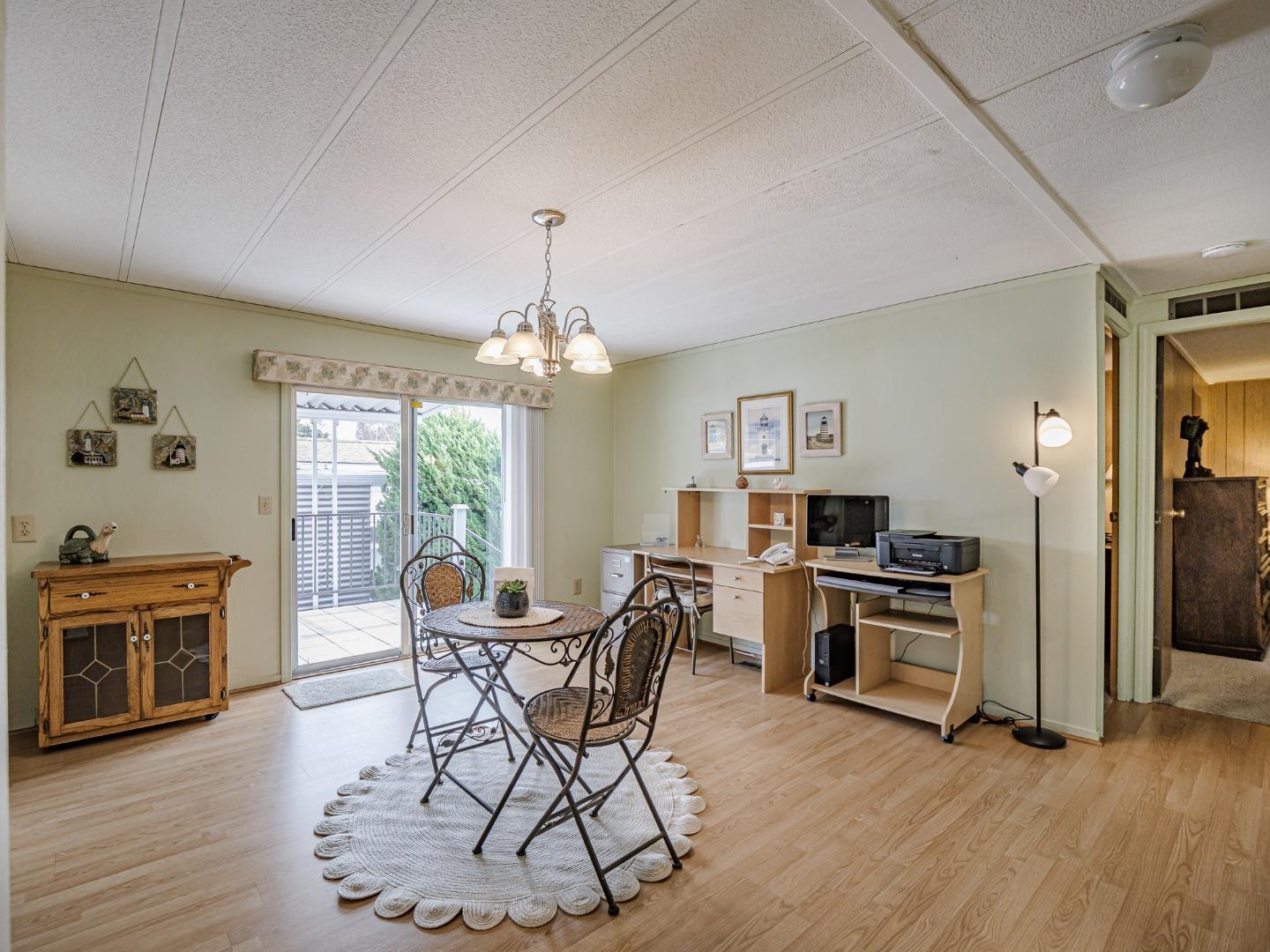 Detail Gallery Image 14 of 42 For 2655 Brommer St #3,  Santa Cruz,  CA 95062 - 2 Beds | 2 Baths