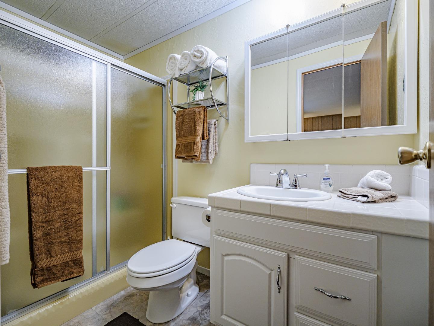 Detail Gallery Image 19 of 42 For 2655 Brommer St #3,  Santa Cruz,  CA 95062 - 2 Beds | 2 Baths