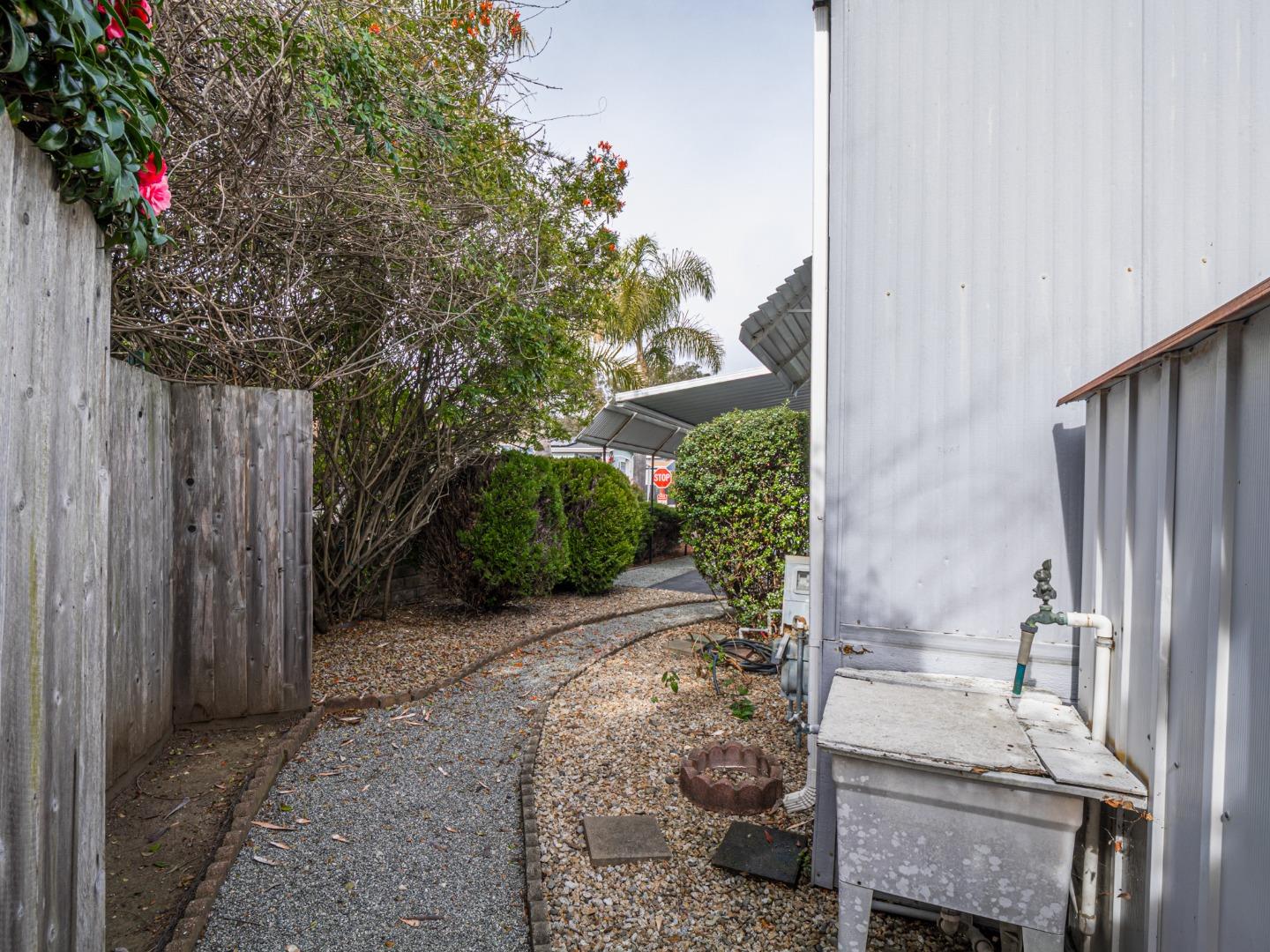 Detail Gallery Image 31 of 42 For 2655 Brommer St #3,  Santa Cruz,  CA 95062 - 2 Beds | 2 Baths