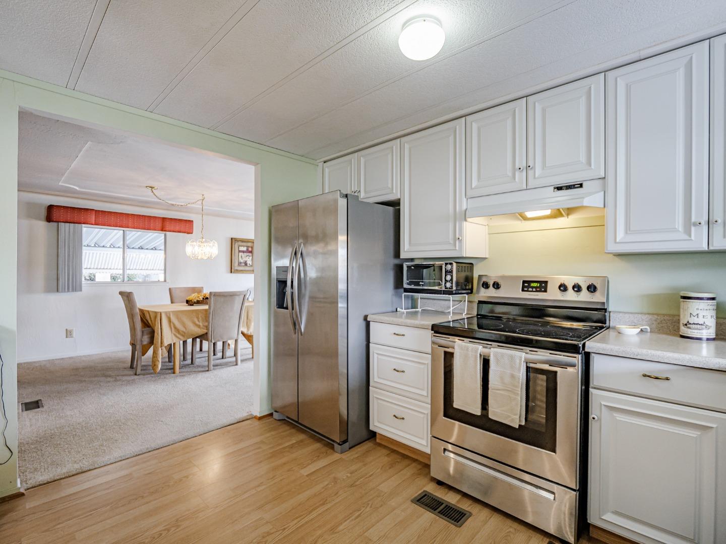 Detail Gallery Image 9 of 42 For 2655 Brommer St #3,  Santa Cruz,  CA 95062 - 2 Beds | 2 Baths