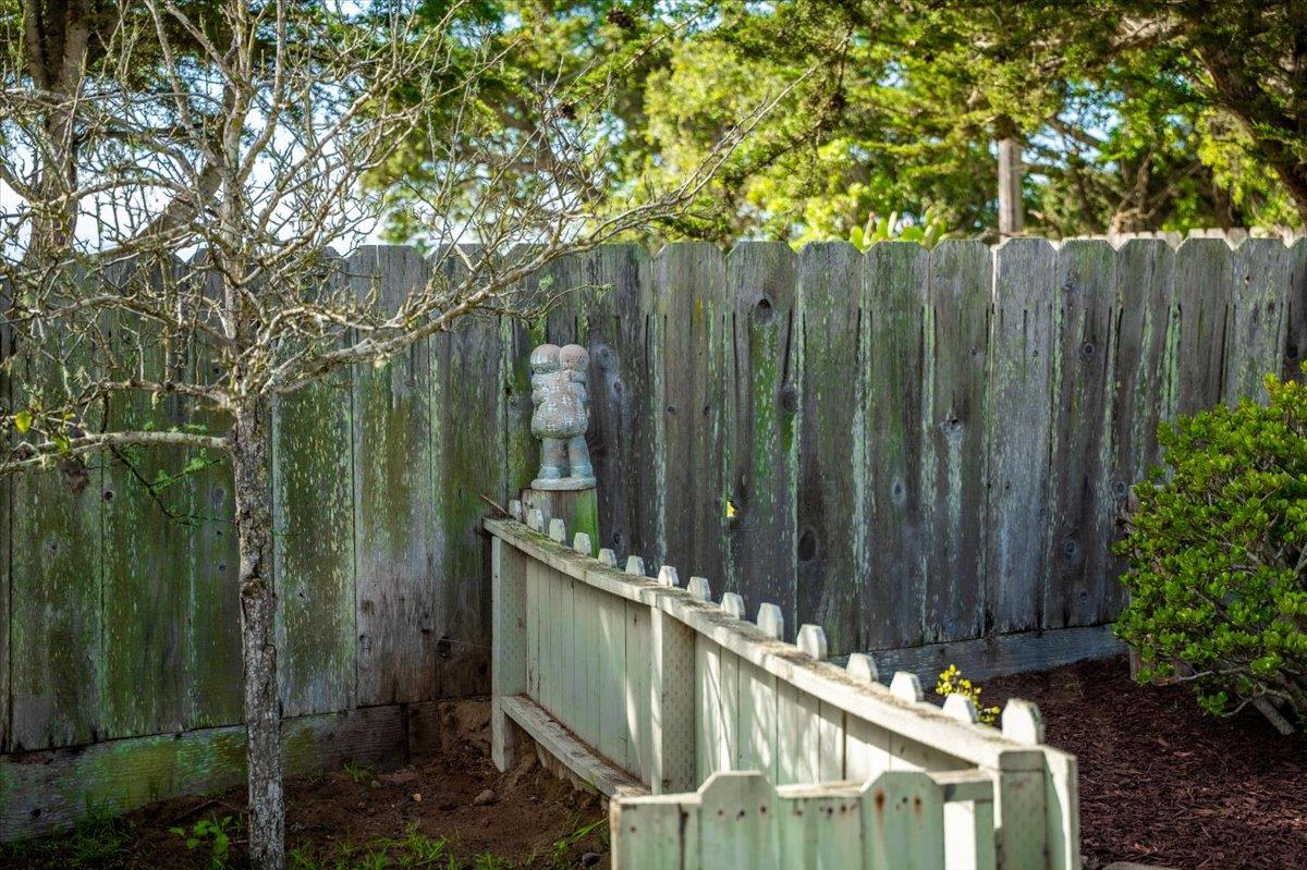 Detail Gallery Image 60 of 69 For 277 Young Cir, Marina,  CA 93933 - 4 Beds | 2 Baths