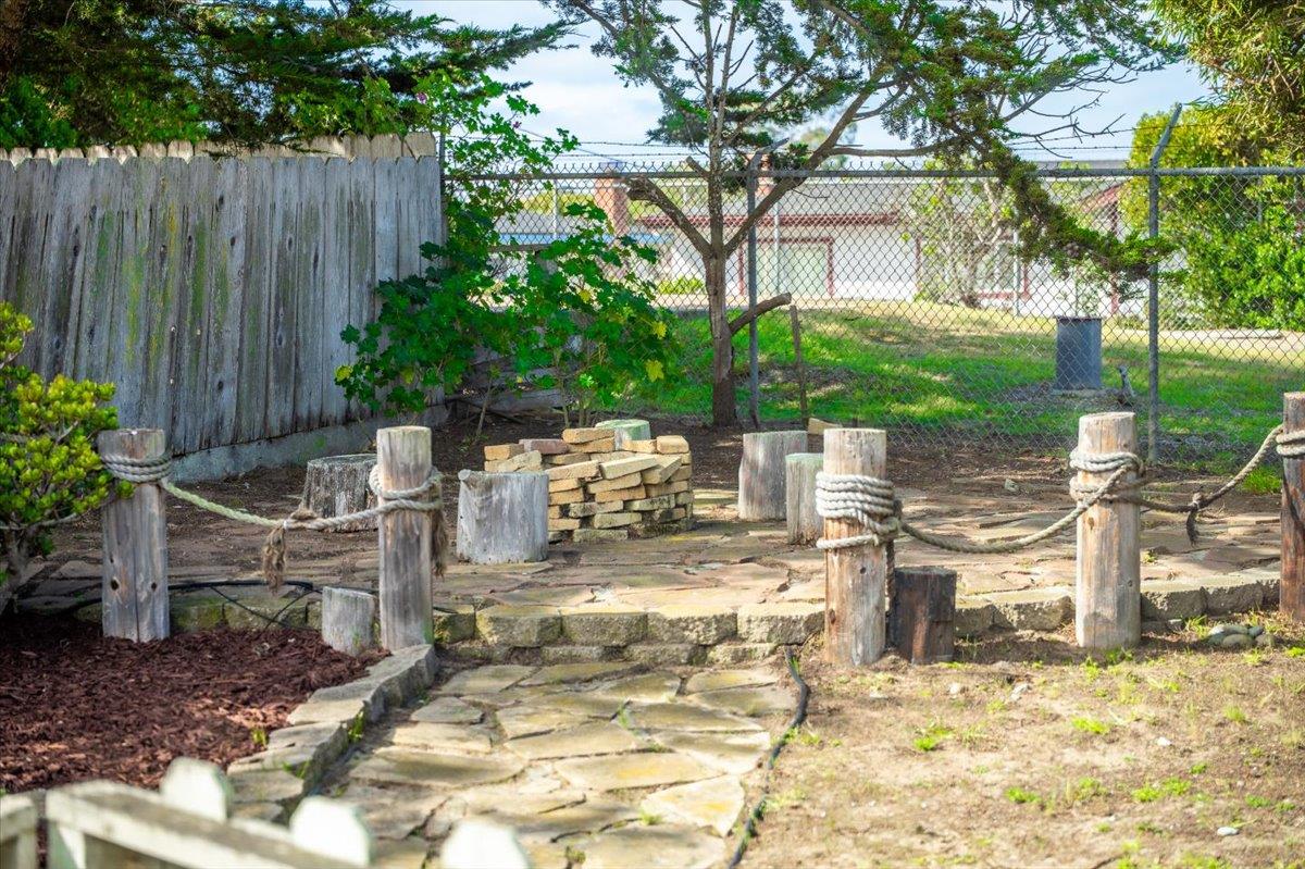 Detail Gallery Image 61 of 69 For 277 Young Cir, Marina,  CA 93933 - 4 Beds | 2 Baths