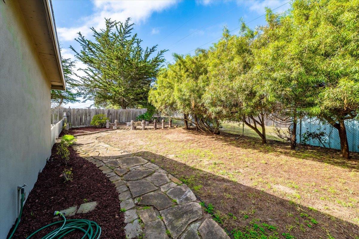 Detail Gallery Image 62 of 69 For 277 Young Cir, Marina,  CA 93933 - 4 Beds | 2 Baths