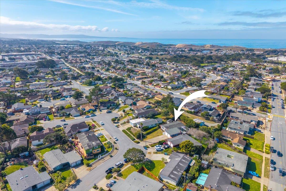 Detail Gallery Image 7 of 69 For 277 Young Cir, Marina,  CA 93933 - 4 Beds | 2 Baths