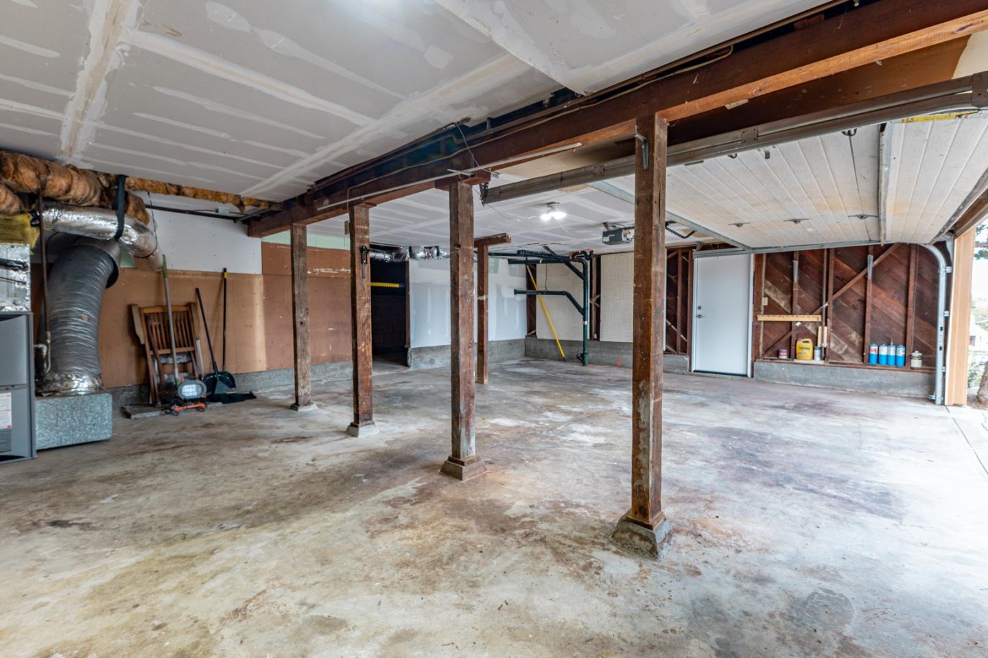 Detail Gallery Image 27 of 28 For 4030 Saint Marys St, Martinez,  CA 94553 - 3 Beds | 2 Baths