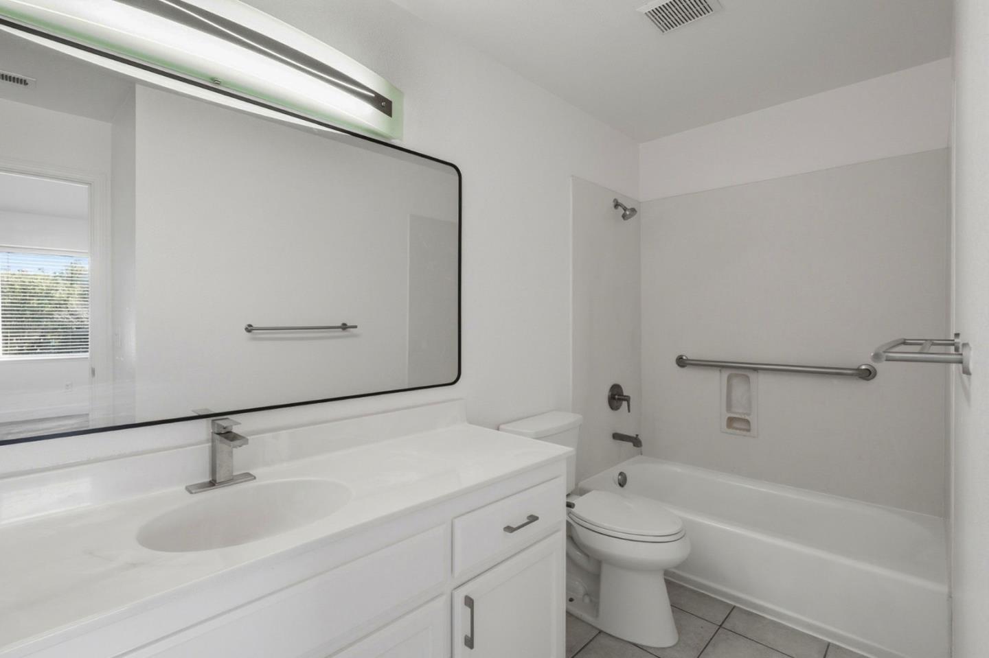 Detail Gallery Image 22 of 28 For 14 Orange Blossom Way, Watsonville,  CA 95076 - 3 Beds | 2/1 Baths