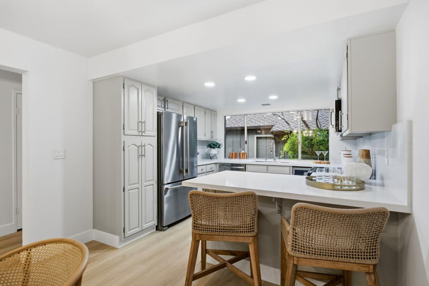 Detail Gallery Image 18 of 54 For 104 Walnut Hill Ct, Los Gatos,  CA 95032 - 3 Beds | 2/1 Baths