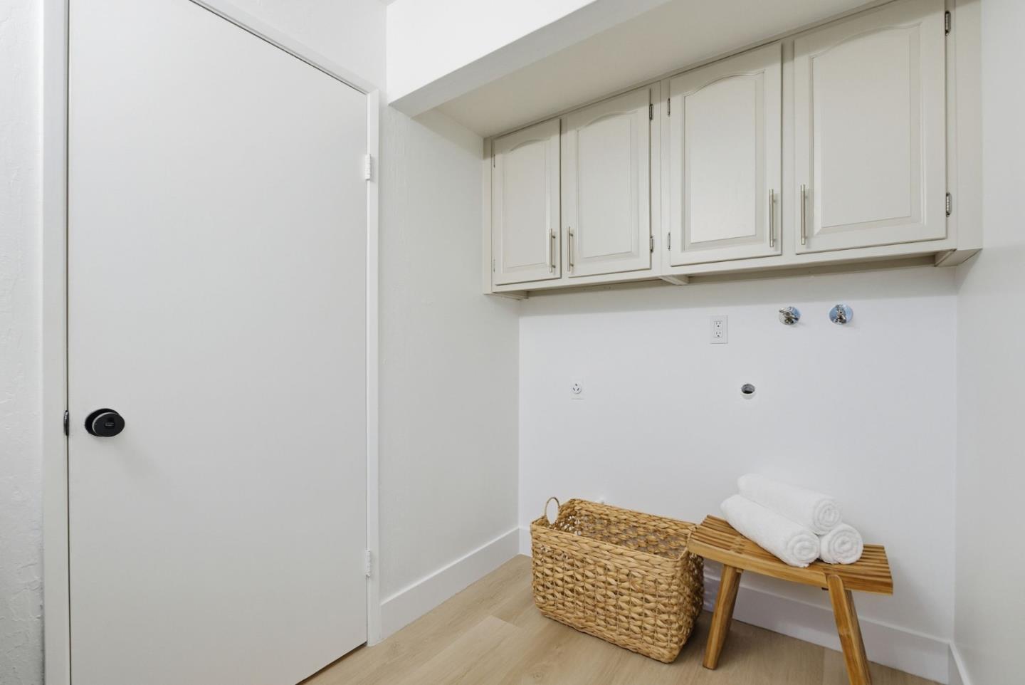 Detail Gallery Image 32 of 54 For 104 Walnut Hill Ct, Los Gatos,  CA 95032 - 3 Beds | 2/1 Baths