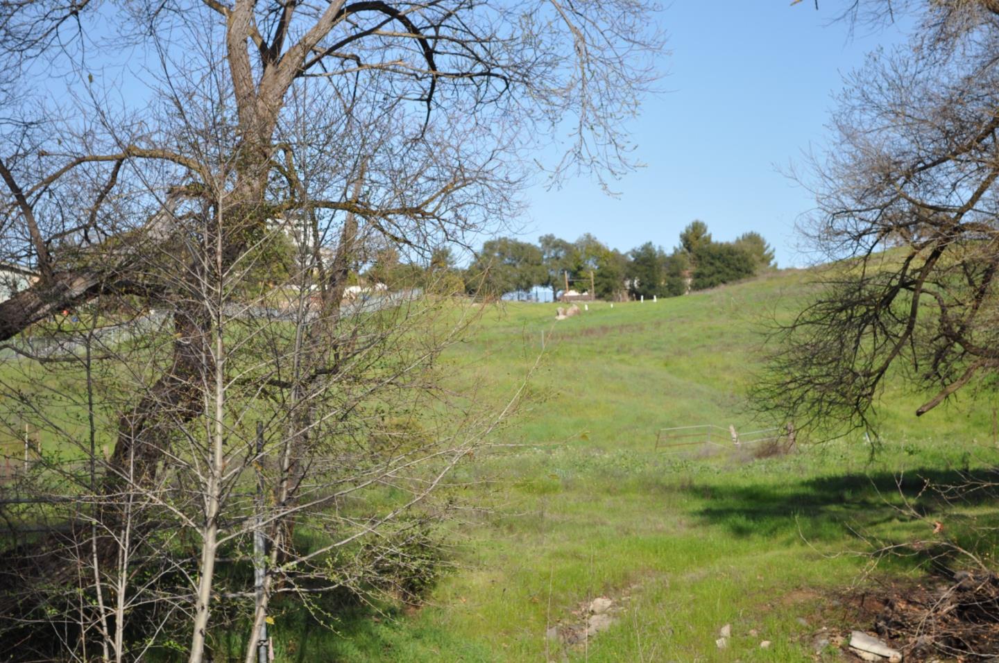 Detail Gallery Image 13 of 30 For 20300 Almaden Rd, San Jose,  CA 95120 - – Beds | – Baths