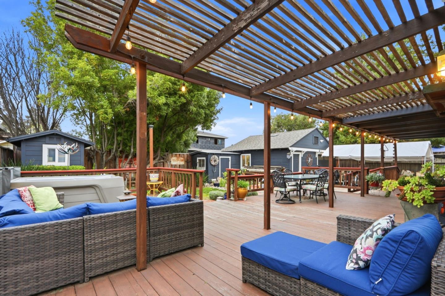 Detail Gallery Image 24 of 25 For 1385 Selo Dr, Sunnyvale,  CA 94087 - 4 Beds | 2/1 Baths