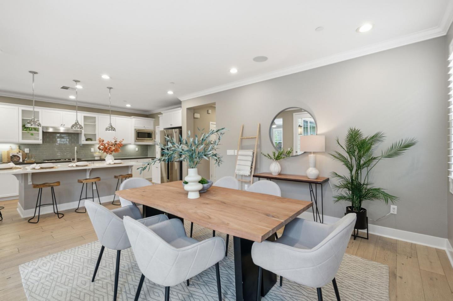 Detail Gallery Image 16 of 48 For 190 Christine Lynn Dr, Morgan Hill,  CA 95037 - 4 Beds | 3 Baths