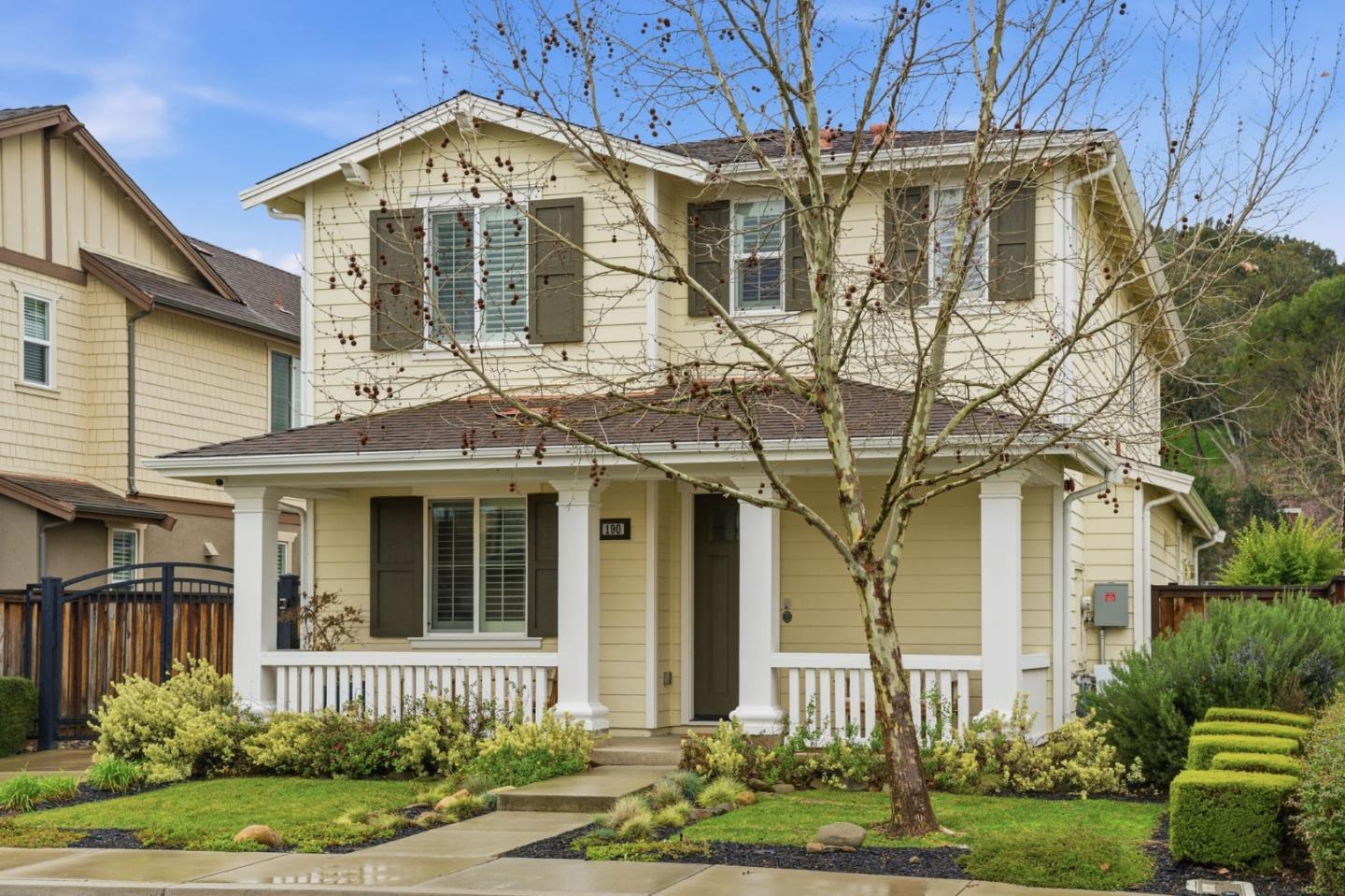 Detail Gallery Image 2 of 48 For 190 Christine Lynn Dr, Morgan Hill,  CA 95037 - 4 Beds | 3 Baths