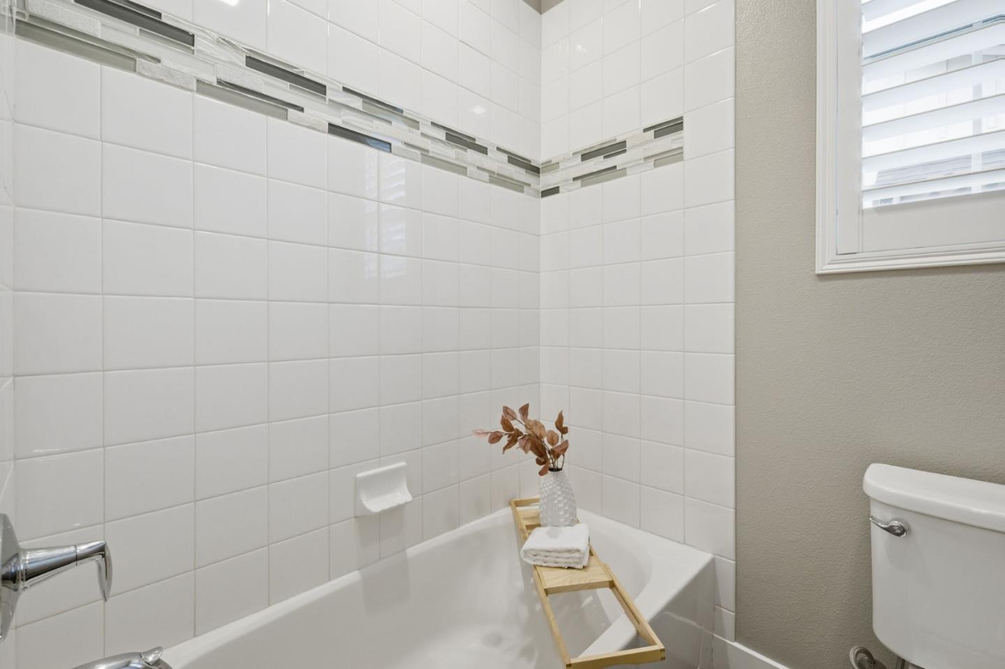 Detail Gallery Image 36 of 48 For 190 Christine Lynn Dr, Morgan Hill,  CA 95037 - 4 Beds | 3 Baths