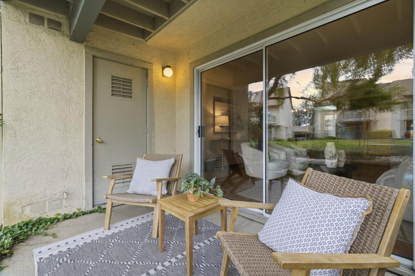 Detail Gallery Image 26 of 32 For 1045 Summershore Ct, San Jose,  CA 95122 - 2 Beds | 2/1 Baths