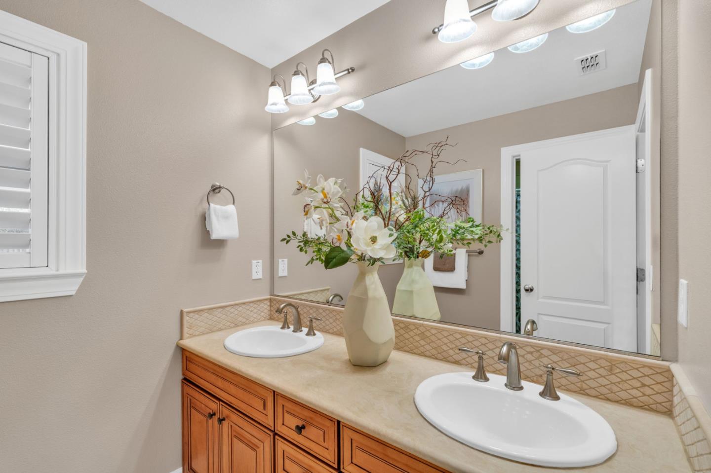 Detail Gallery Image 32 of 48 For 12343 Ted Ct, Saratoga,  CA 95070 - 4 Beds | 3/1 Baths