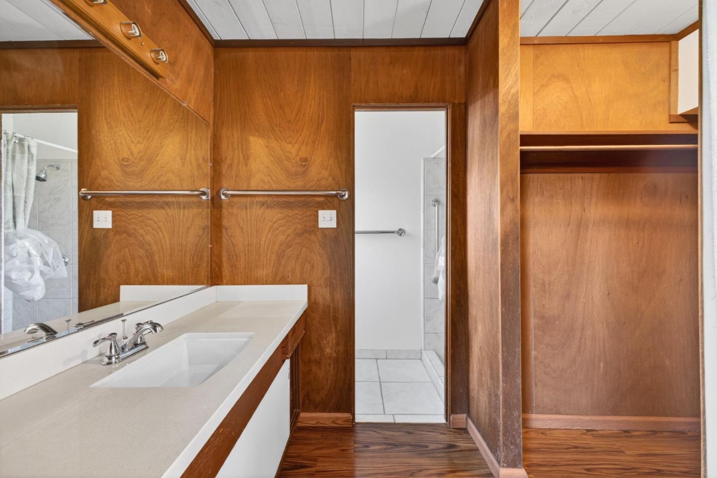 Detail Gallery Image 10 of 15 For 1936 Edgewood Dr, Palo Alto,  CA 94303 - 4 Beds | 2 Baths