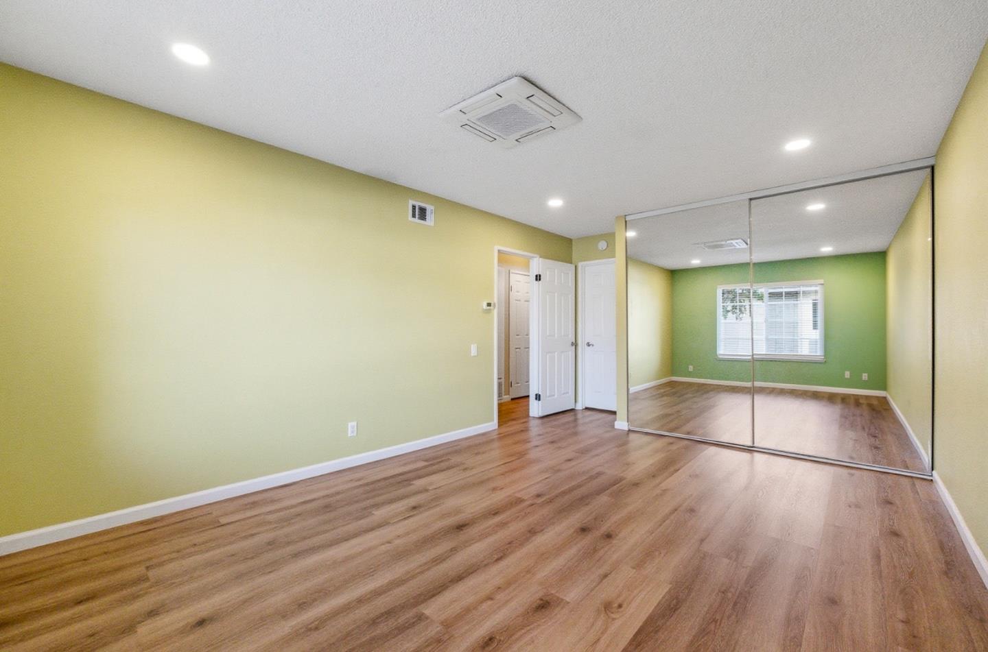 Detail Gallery Image 18 of 25 For 42 Muirfield Ct, San Jose,  CA 95116 - 2 Beds | 1/1 Baths