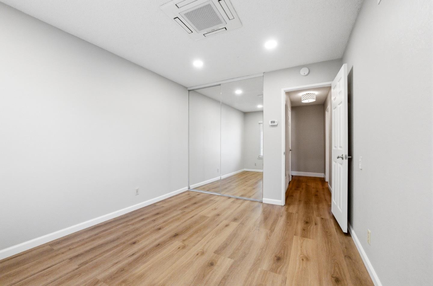 Detail Gallery Image 20 of 25 For 42 Muirfield Ct, San Jose,  CA 95116 - 2 Beds | 1/1 Baths