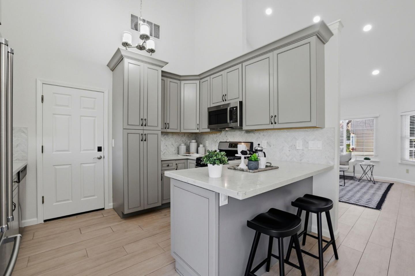 Detail Gallery Image 10 of 29 For 7240 Wild Creek Dr, San Jose,  CA 95120 - 3 Beds | 2 Baths