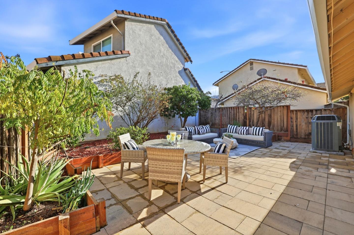 Detail Gallery Image 23 of 29 For 7240 Wild Creek Dr, San Jose,  CA 95120 - 3 Beds | 2 Baths