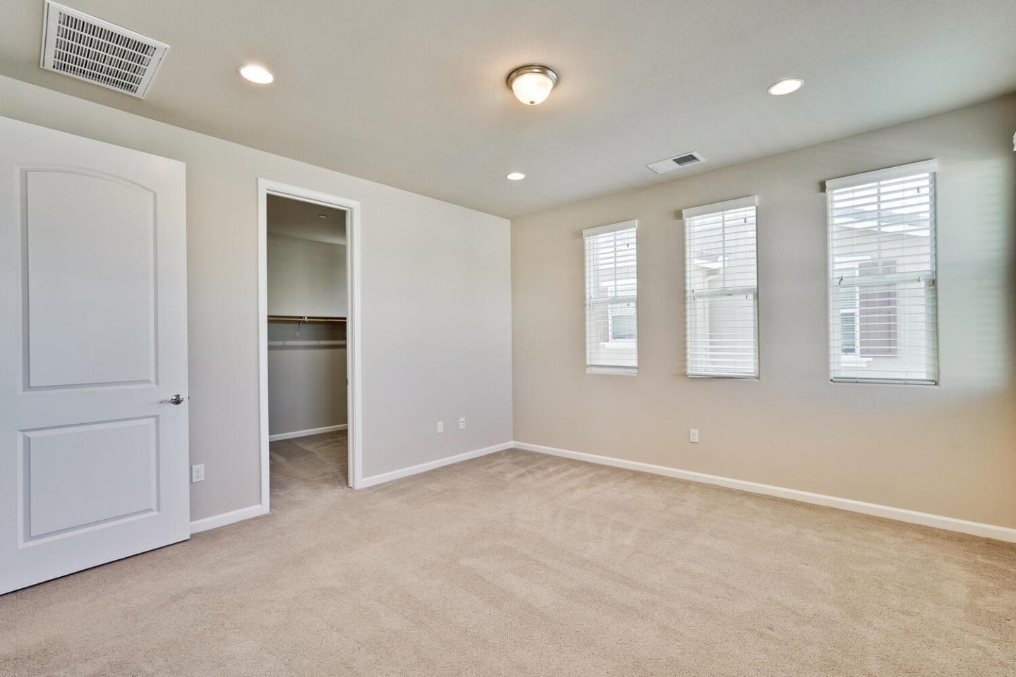 Detail Gallery Image 23 of 56 For 867 Maple Pl, East Palo Alto,  CA 94303 - 4 Beds | 2/1 Baths