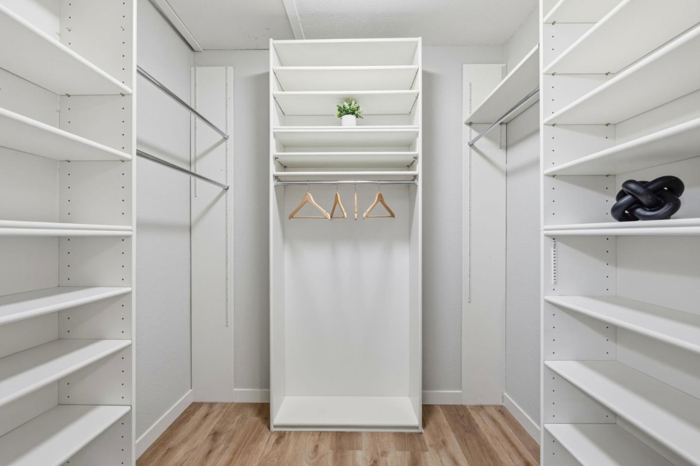 Detail Gallery Image 18 of 35 For 793 Elm St #17,  San Carlos,  CA 94070 - 2 Beds | 2 Baths