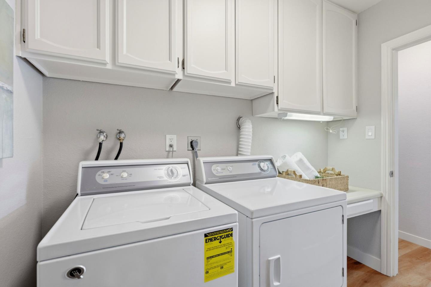 Detail Gallery Image 23 of 35 For 793 Elm St #17,  San Carlos,  CA 94070 - 2 Beds | 2 Baths