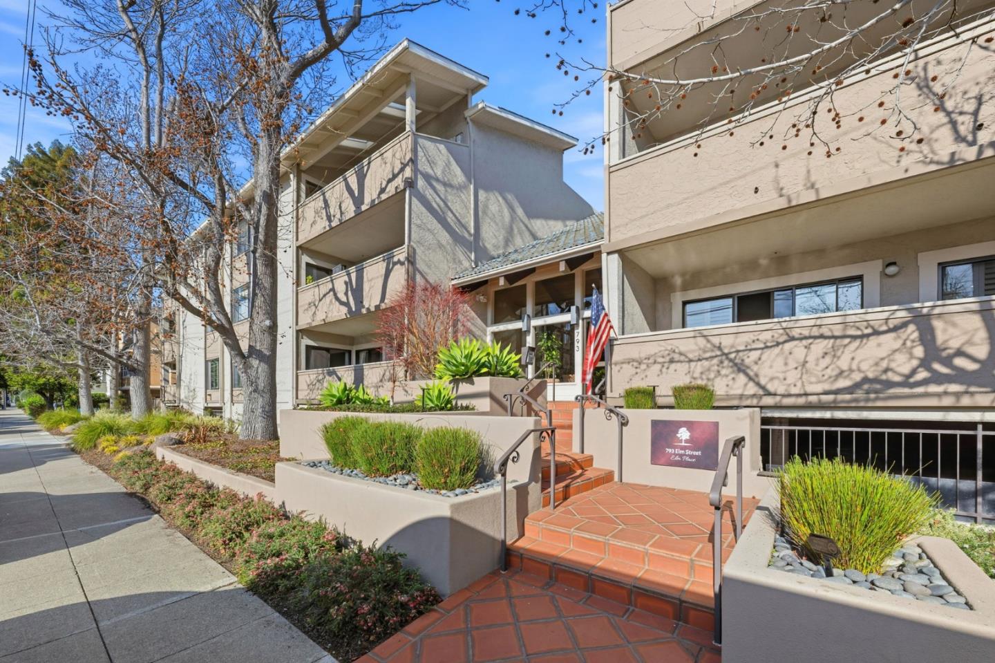 Detail Gallery Image 27 of 35 For 793 Elm St #17,  San Carlos,  CA 94070 - 2 Beds | 2 Baths
