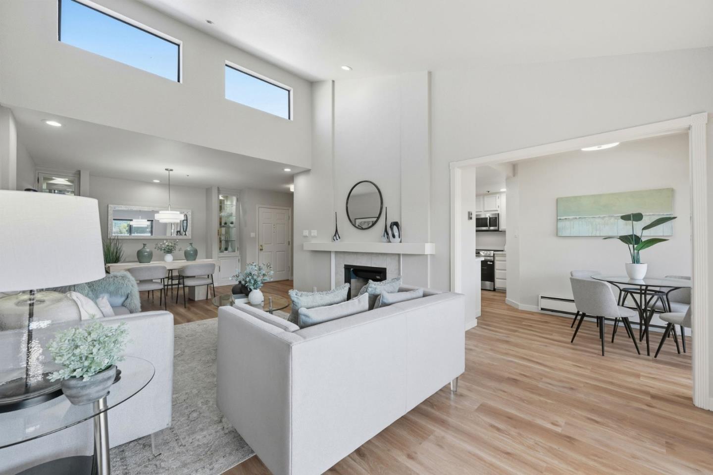 Detail Gallery Image 7 of 35 For 793 Elm St #17,  San Carlos,  CA 94070 - 2 Beds | 2 Baths