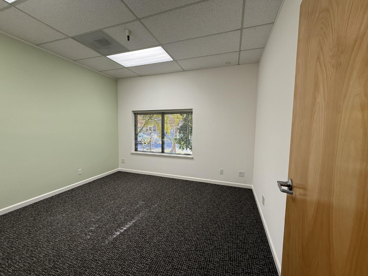 Detail Gallery Image 8 of 9 For 5729 Sonoma Dr, Pleasanton,  CA 94566 - – Beds | – Baths