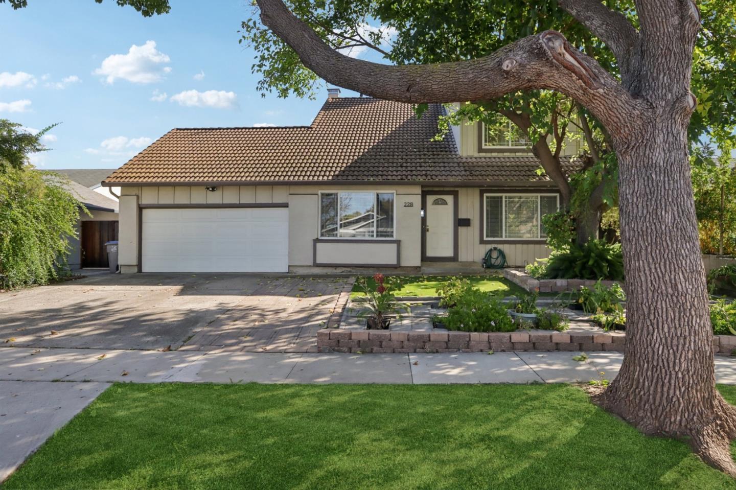 Front Image Thumbnail for ML82034457