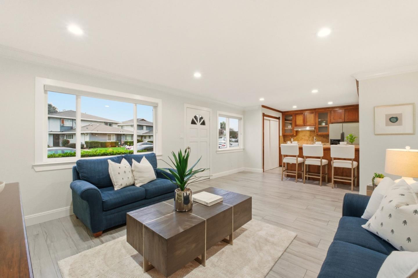 Detail Gallery Image 5 of 25 For 5537 Judith St #1,  San Jose,  CA 95123 - 2 Beds | 1 Baths