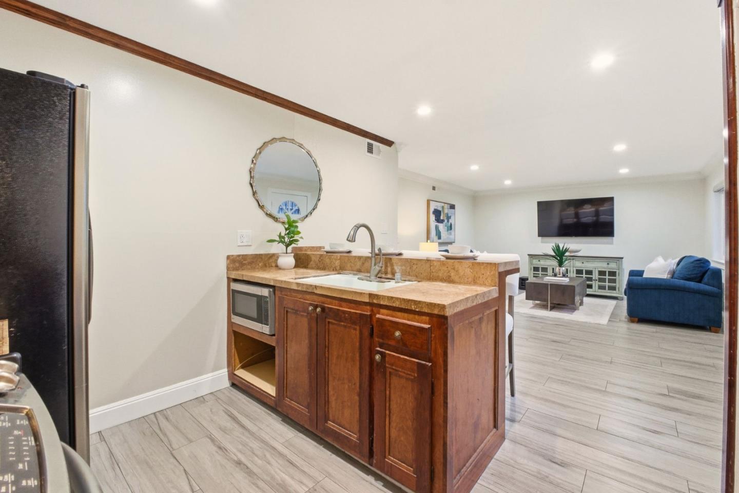 Detail Gallery Image 9 of 25 For 5537 Judith St #1,  San Jose,  CA 95123 - 2 Beds | 1 Baths