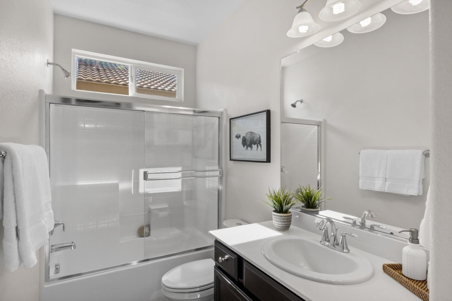 Detail Gallery Image 14 of 17 For 7721 Oregano Way, Gilroy,  CA 95020 - 3 Beds | 2/1 Baths