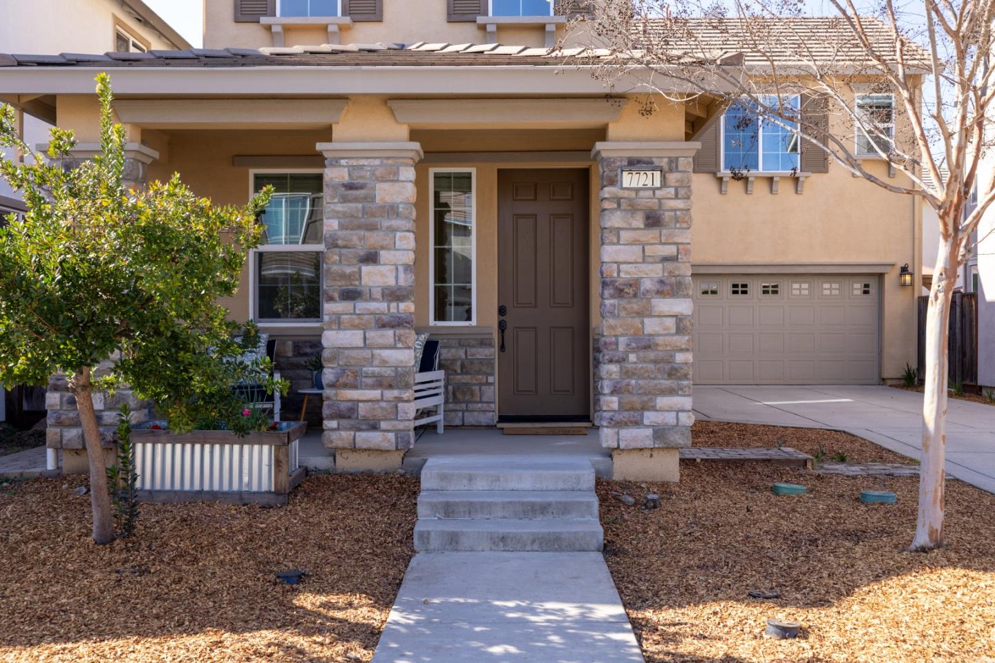Detail Gallery Image 2 of 17 For 7721 Oregano Way, Gilroy,  CA 95020 - 3 Beds | 2/1 Baths