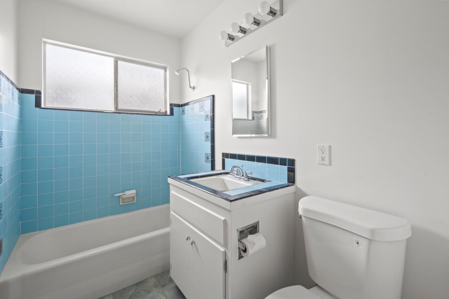 Detail Gallery Image 11 of 21 For 1079 Wheeler St, Seaside,  CA 93955 - 3 Beds | 1 Baths