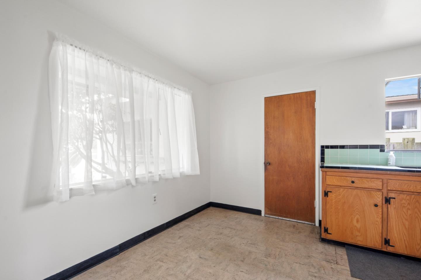 Detail Gallery Image 19 of 21 For 1079 Wheeler St, Seaside,  CA 93955 - 3 Beds | 1 Baths