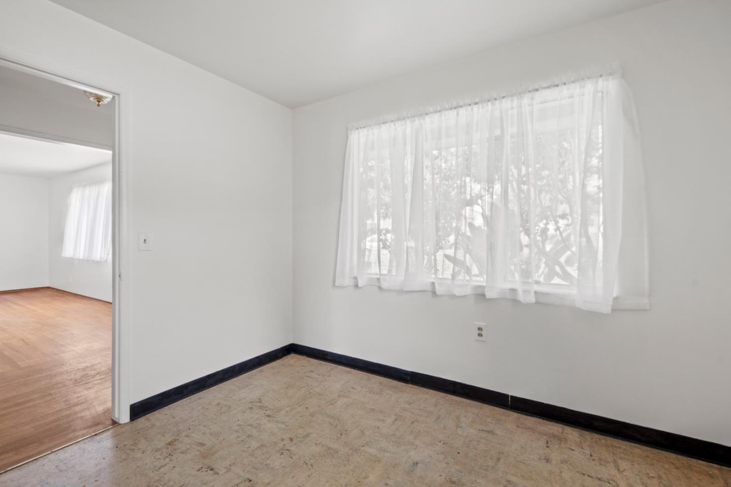 Detail Gallery Image 9 of 21 For 1079 Wheeler St, Seaside,  CA 93955 - 3 Beds | 1 Baths