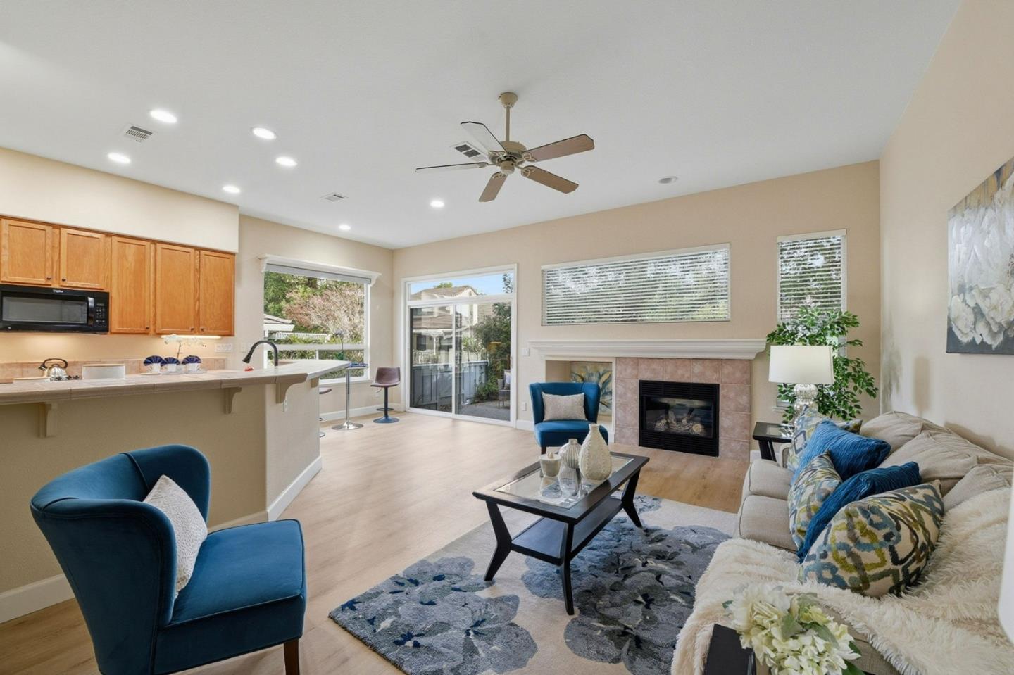 Detail Gallery Image 10 of 54 For 2096 Mataro Way, San Jose,  CA 95135 - 3 Beds | 2 Baths