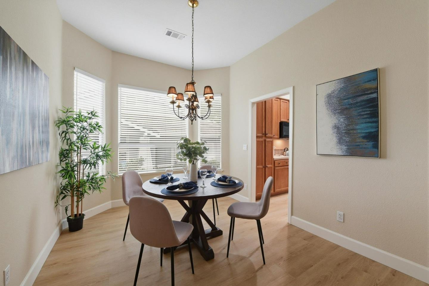 Detail Gallery Image 17 of 54 For 2096 Mataro Way, San Jose,  CA 95135 - 3 Beds | 2 Baths