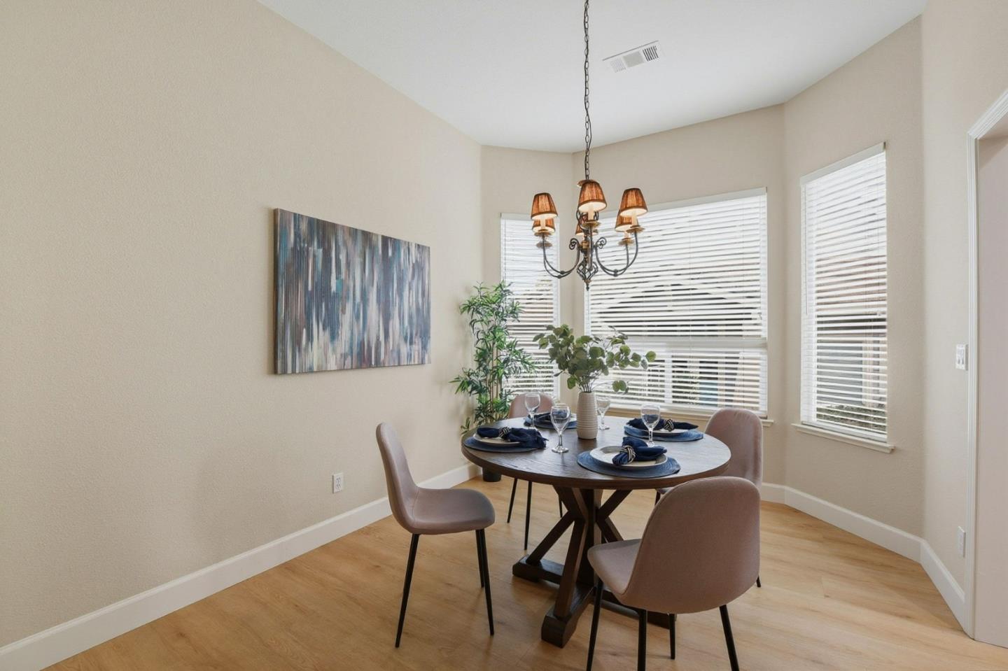 Detail Gallery Image 18 of 54 For 2096 Mataro Way, San Jose,  CA 95135 - 3 Beds | 2 Baths