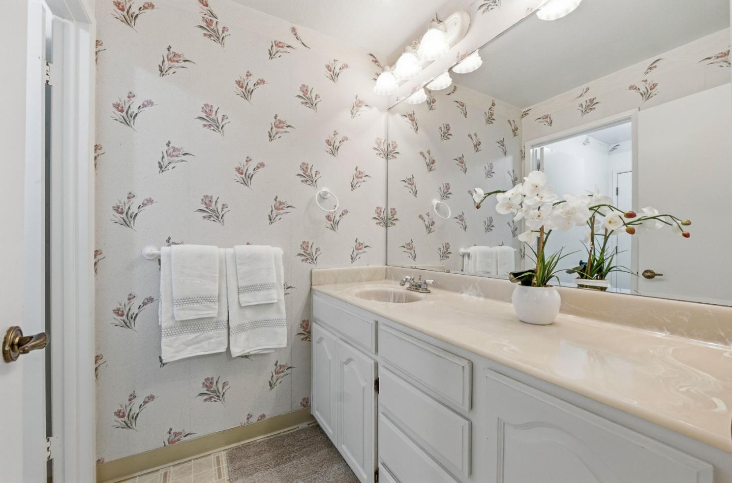 Detail Gallery Image 15 of 45 For 856 Hampswood Way, San Jose,  CA 95120 - 4 Beds | 3 Baths