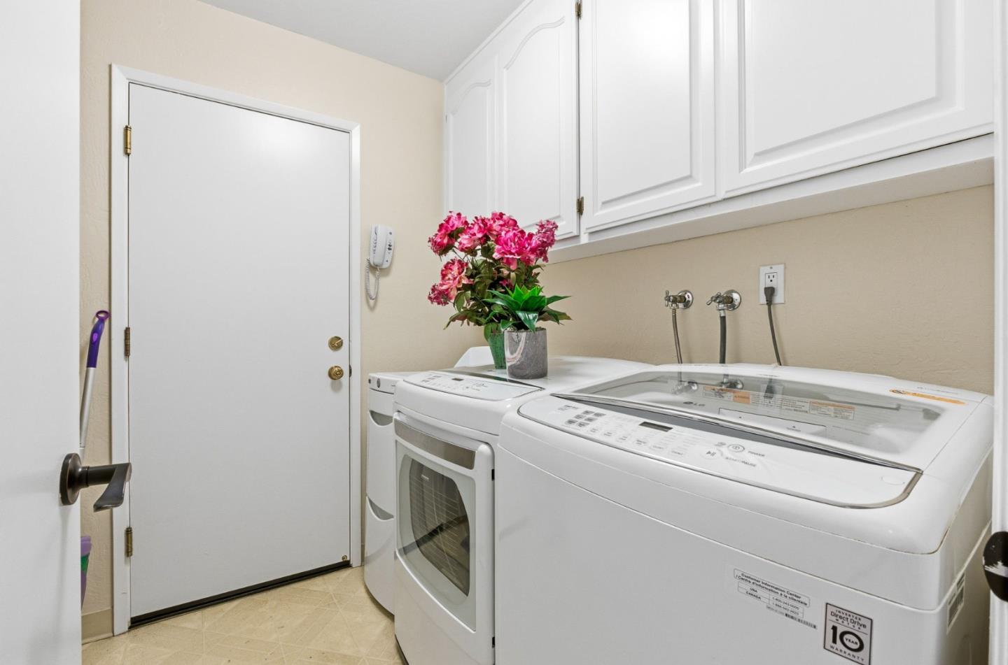 Detail Gallery Image 17 of 45 For 856 Hampswood Way, San Jose,  CA 95120 - 4 Beds | 3 Baths