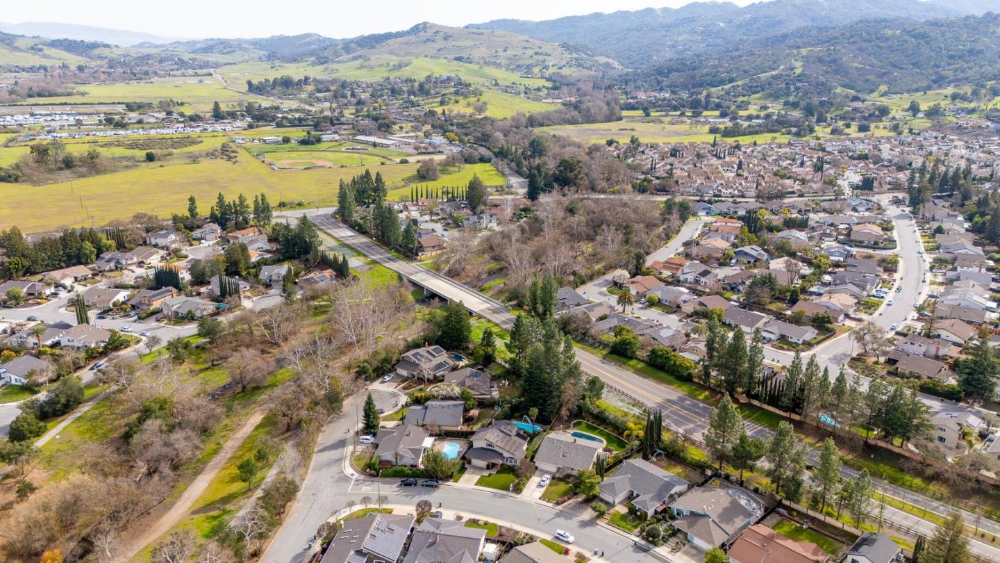 Detail Gallery Image 41 of 45 For 856 Hampswood Way, San Jose,  CA 95120 - 4 Beds | 3 Baths