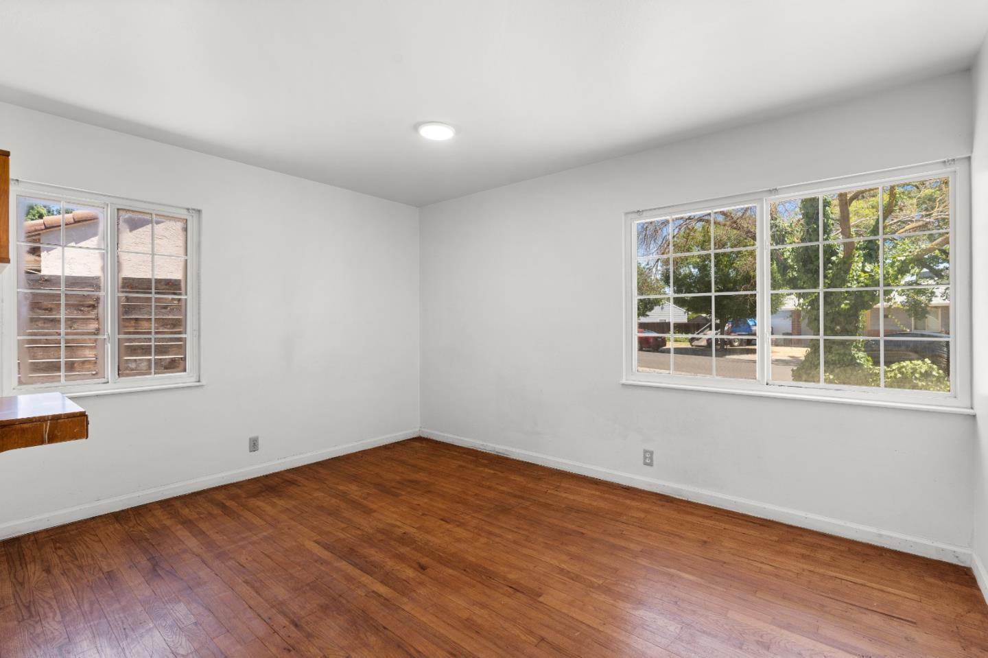 Detail Gallery Image 16 of 34 For 190 W Mckenzie Ave, Stockton,  CA 95204 - 4 Beds | 3 Baths