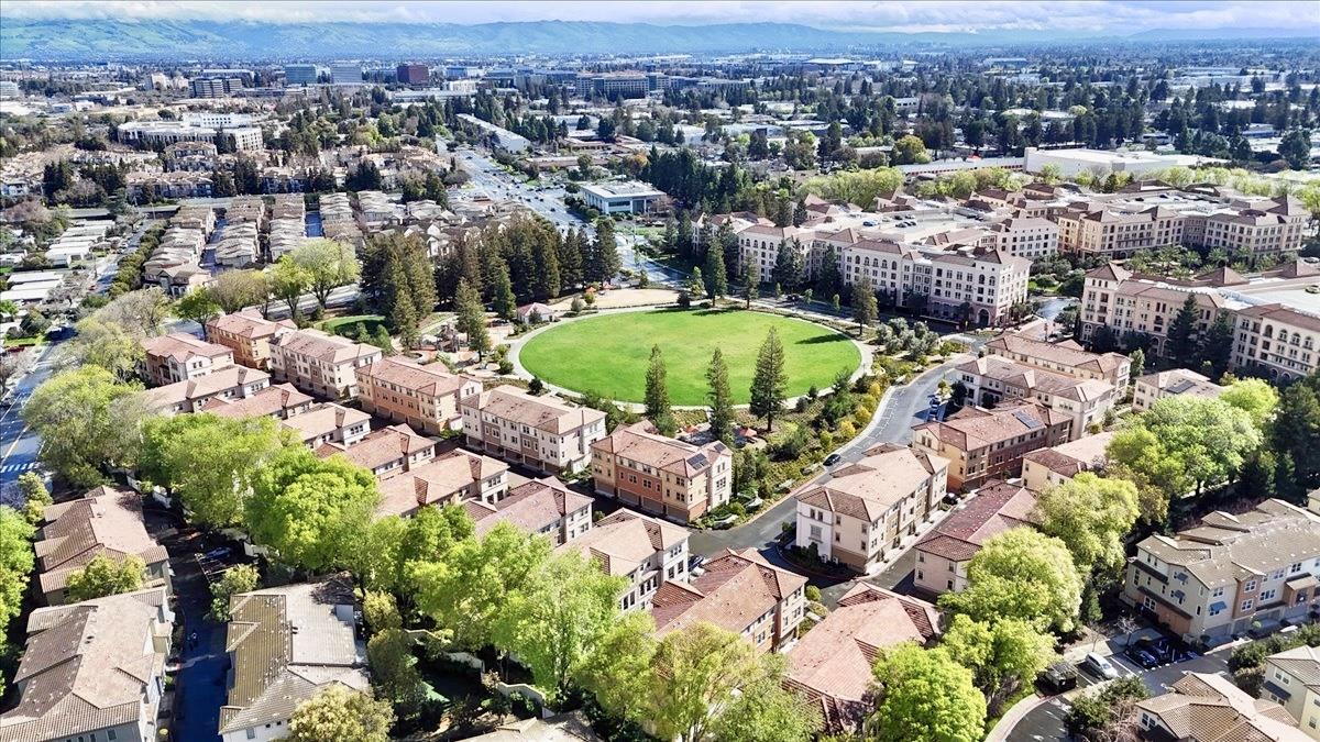 Detail Gallery Image 24 of 29 For 592 San Remi Ter, Sunnyvale,  CA 94085 - 2 Beds | 2/1 Baths